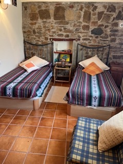 CASA RUSTICA DE CUATRO DORMITORIOS EN MANZANERA, TERUEL