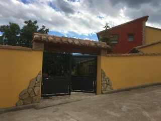 CASA RUSTICA DE CUATRO DORMITORIOS EN MANZANERA, TERUEL