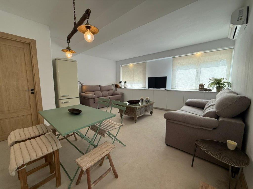 APARTAMENTO TIPO ESTUDIO EN LAS MARINAS