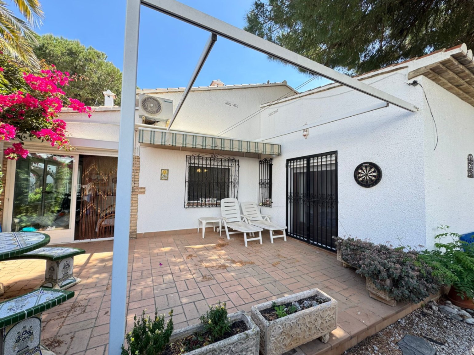 Chalet adosado en venta en Calle Neptú.