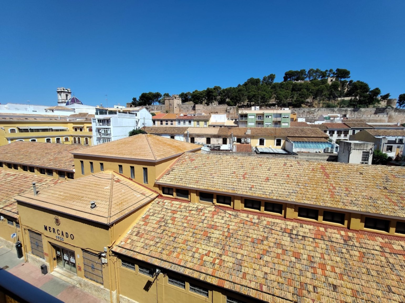 SE VENDE PISO EN EL CORAZON DE DENIA
