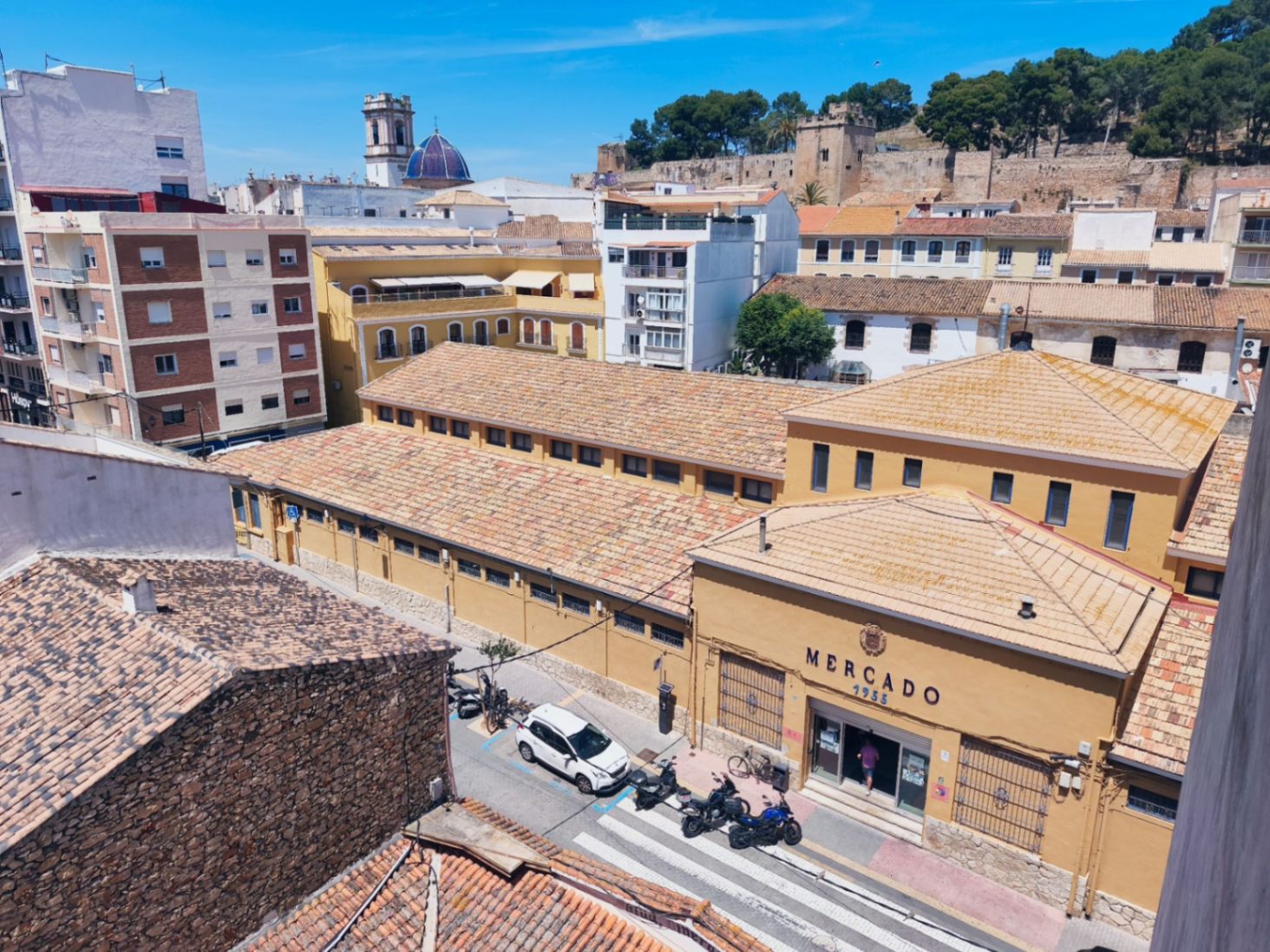 SE VENDE PISO EN EL CORAZON DE DENIA