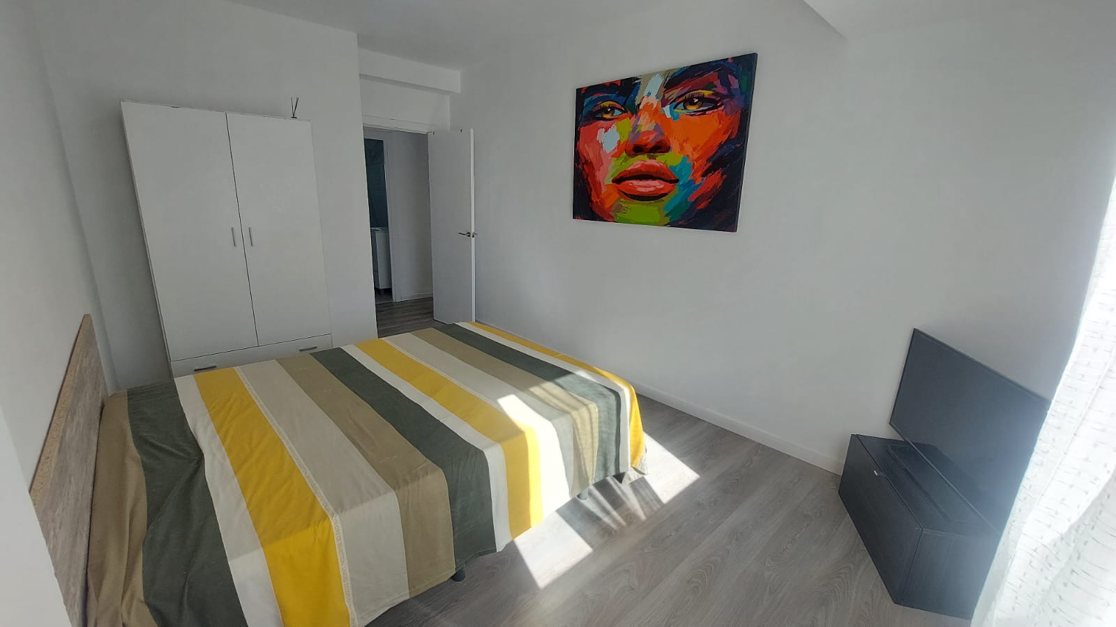 PISO DE TRES DORMITORIOS EN VENTA EN DENIA