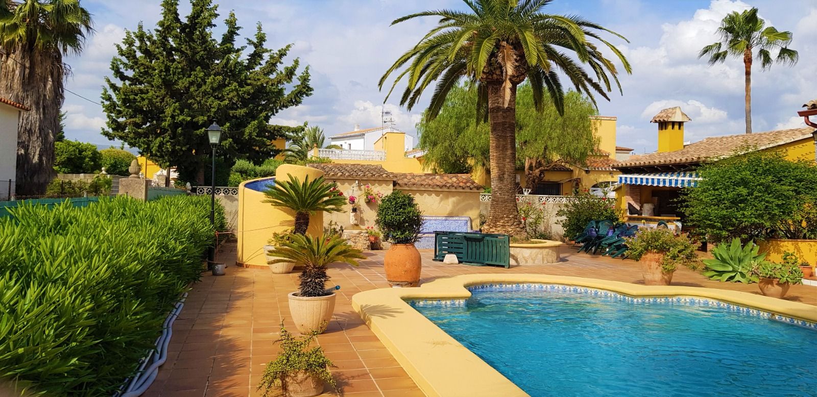 CHALET MIT POOL IN ONDARA