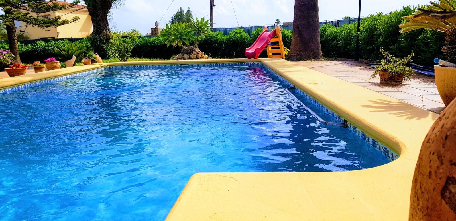 CHALET MIT POOL IN ONDARA