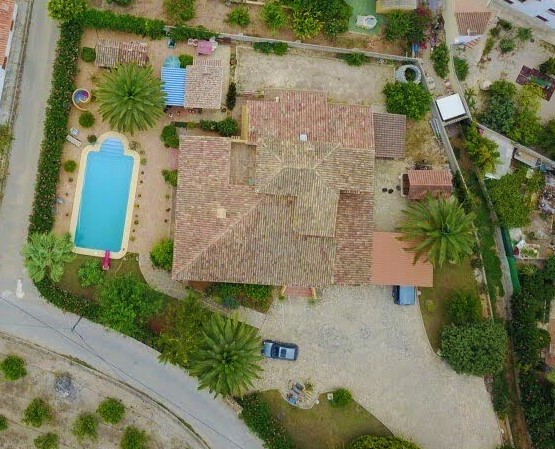 CHALET MIT POOL IN ONDARA