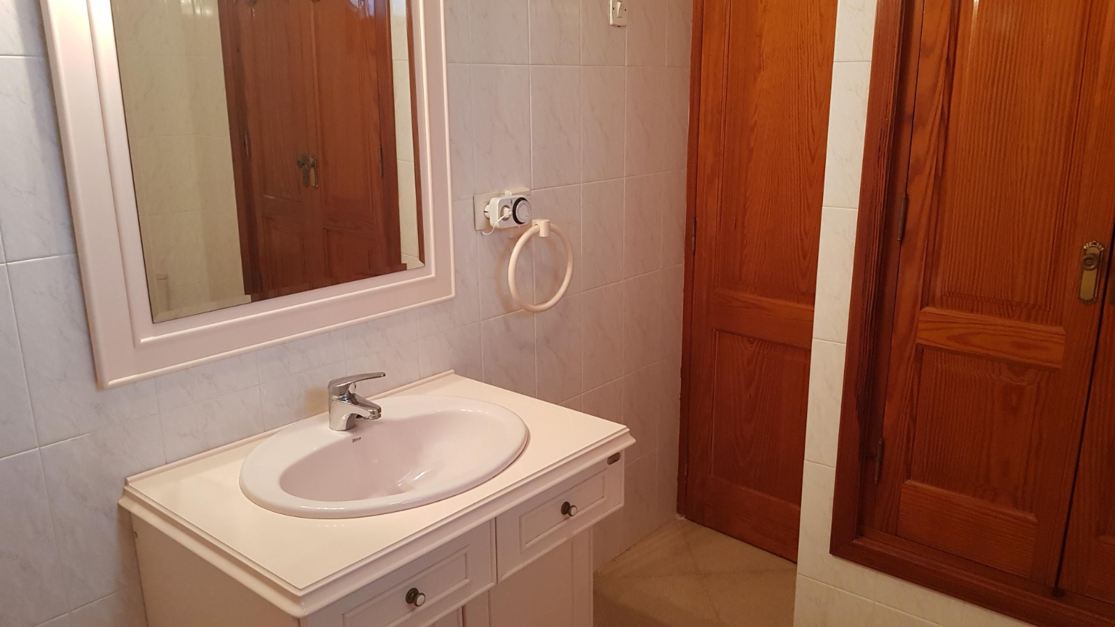 CHALET MIT POOL IN ONDARA