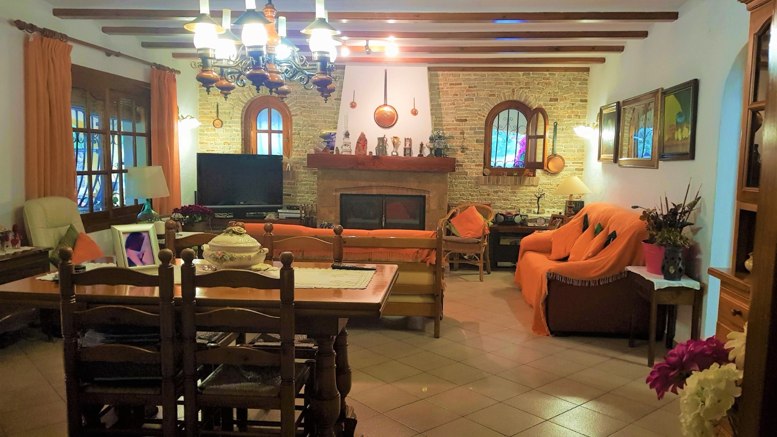 CHALET MIT POOL IN ONDARA