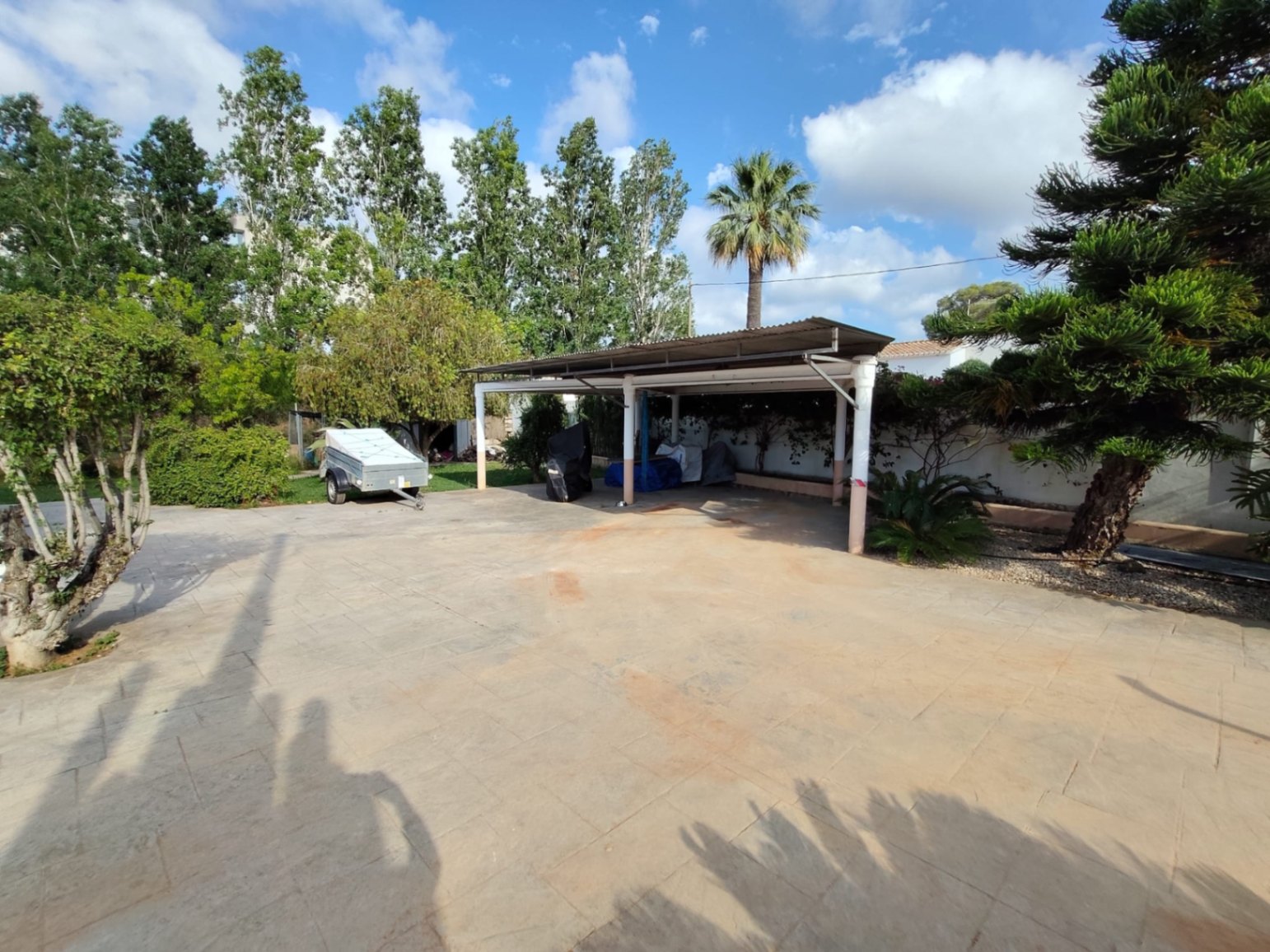 CHALET IN DENIA