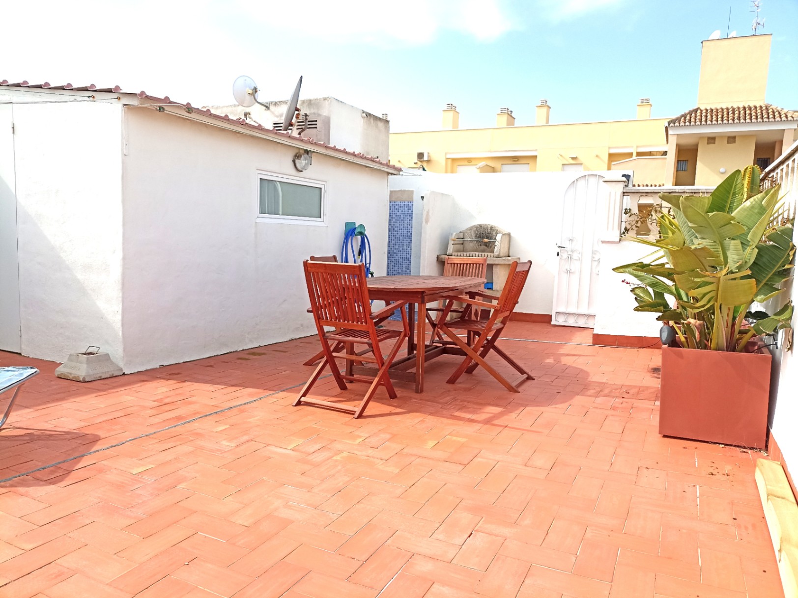 APARTAMENTO A LA VENTA EN LA PLAYA DE DENIA