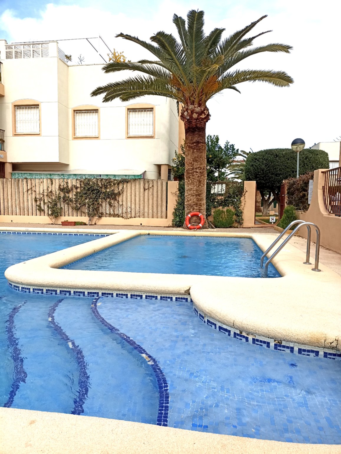 APARTAMENTO A LA VENTA EN LA PLAYA DE DENIA