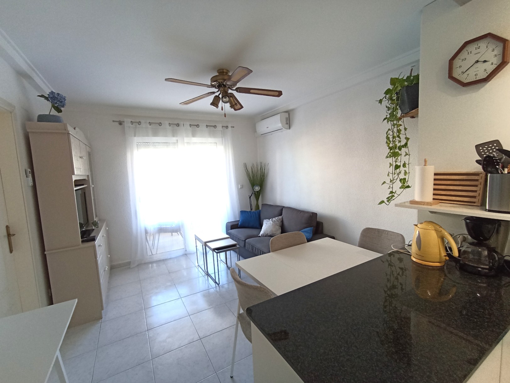 APARTAMENTO A LA VENTA EN LA PLAYA DE DENIA