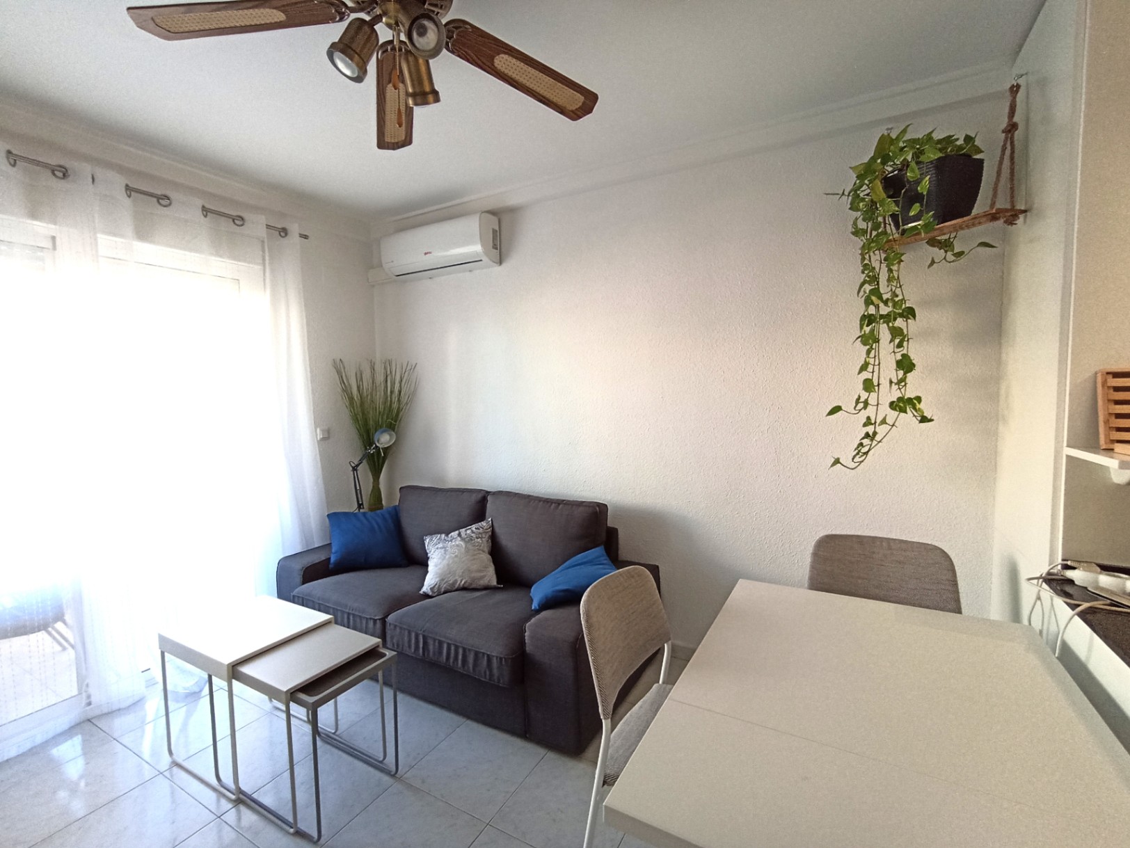 APARTAMENTO A LA VENTA EN LA PLAYA DE DENIA