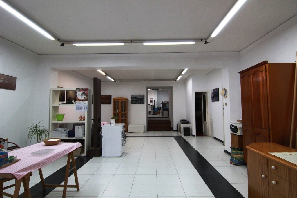 Edificio a la venta en Dénia