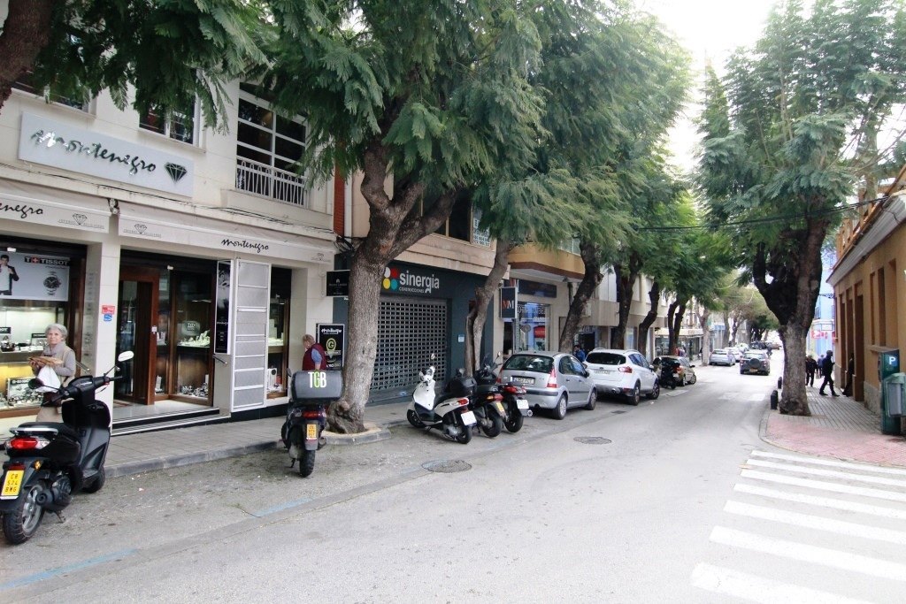 Edificio a la venta en Dénia