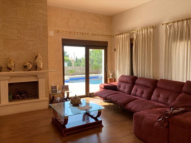 CASA EN DÉNIA, CORRAL DE CALAFAT